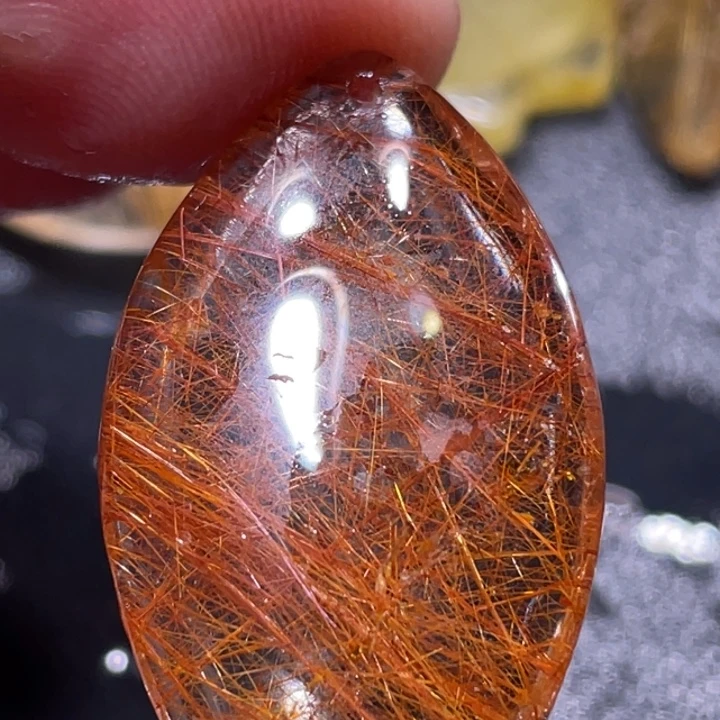 爱***三未镶嵌颈饰发晶钛晶