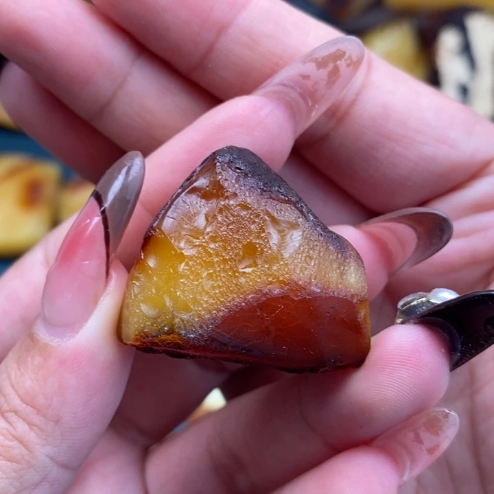 定制琥珀未镶嵌蜜蜡