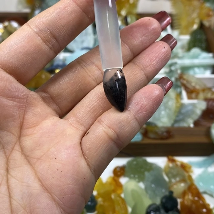 蛇纹石玉未镶嵌吊坠