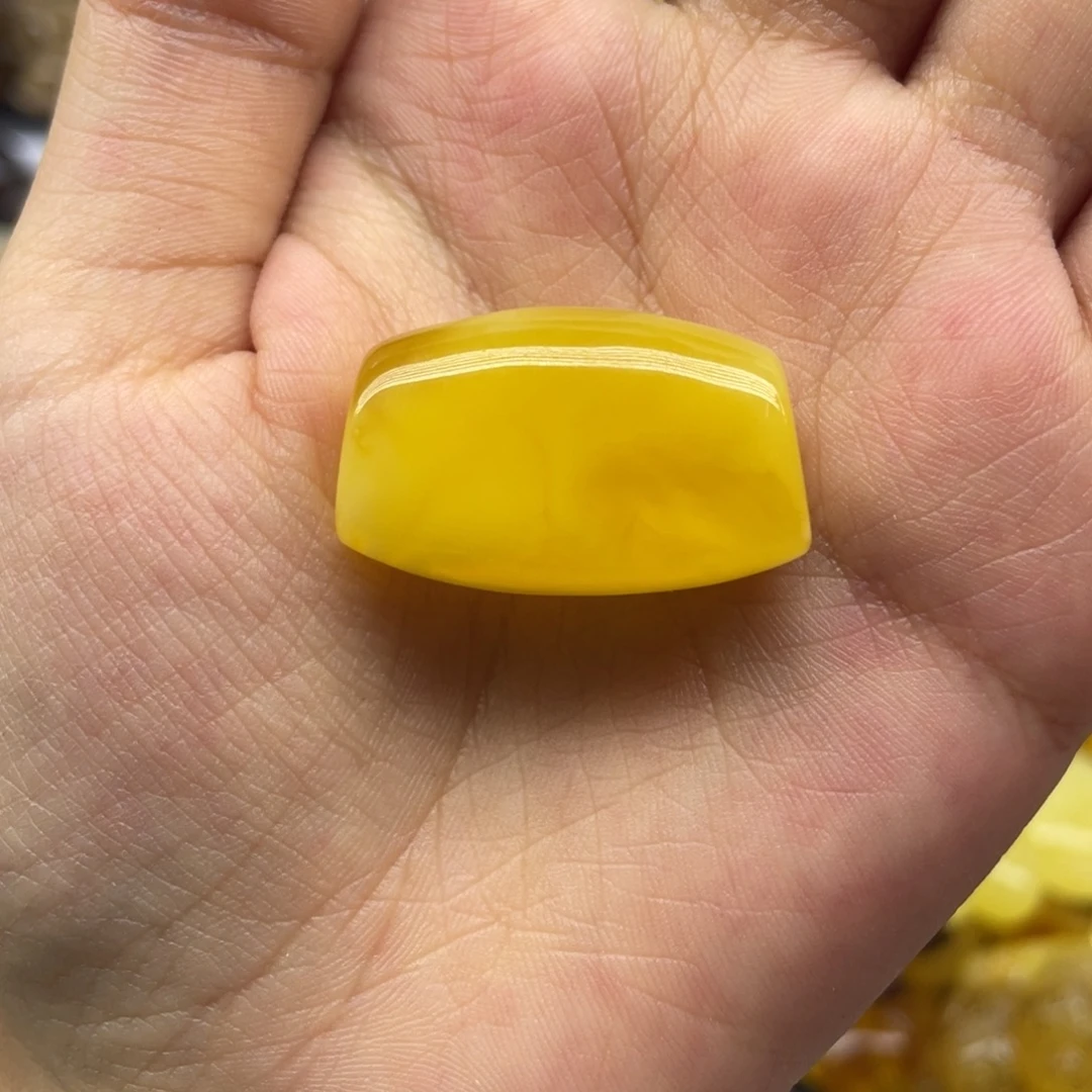 琥珀未镶嵌裸石天然琥珀蜜蜡