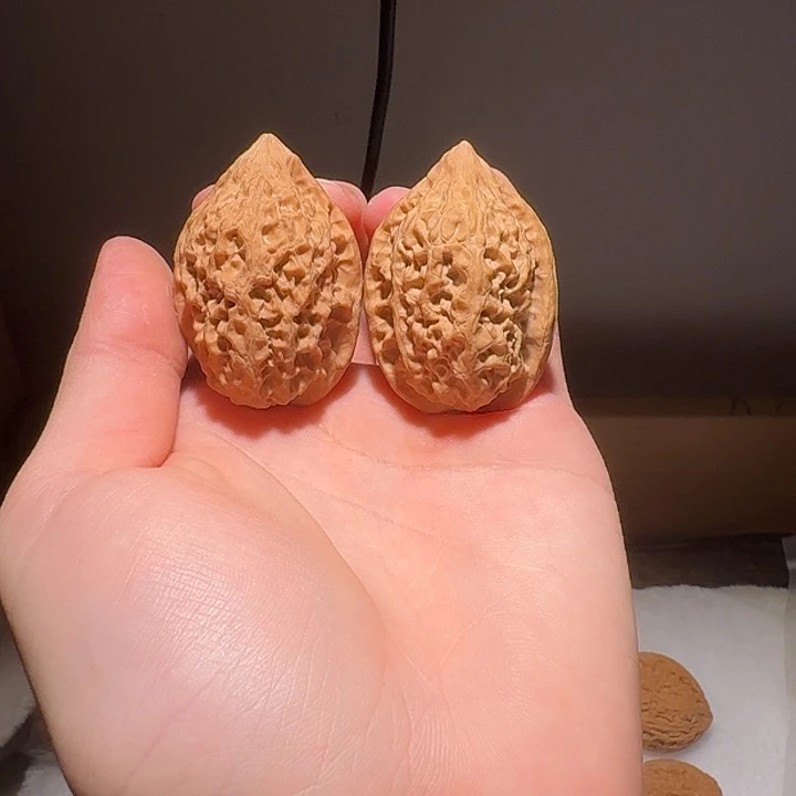 文玩核桃吊坠沈阳鸡心沈阳鸡心