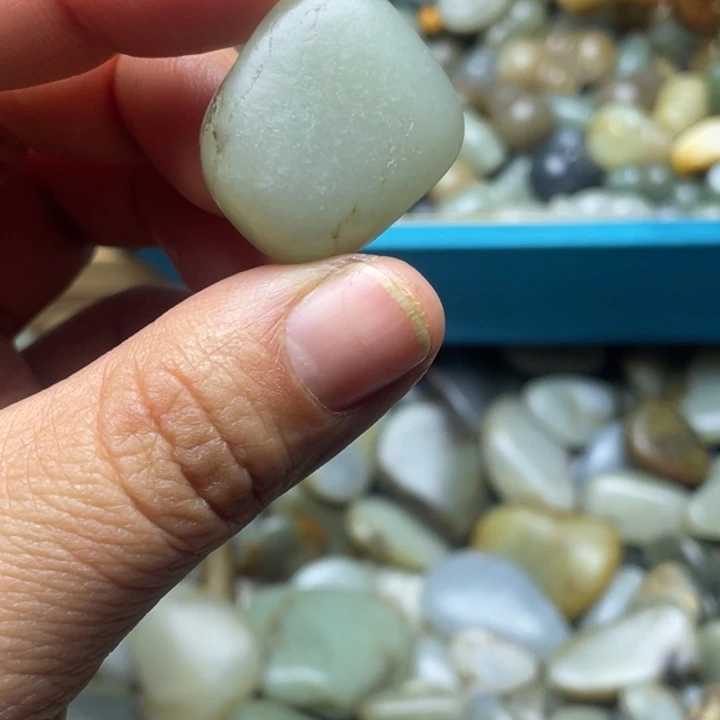 和田玉未镶嵌珠宝半成品