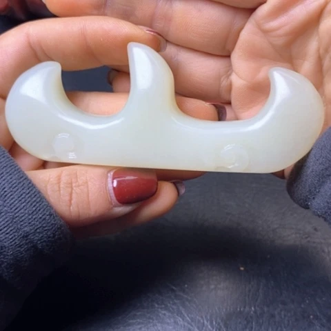 白玉菩提吊坠摆件