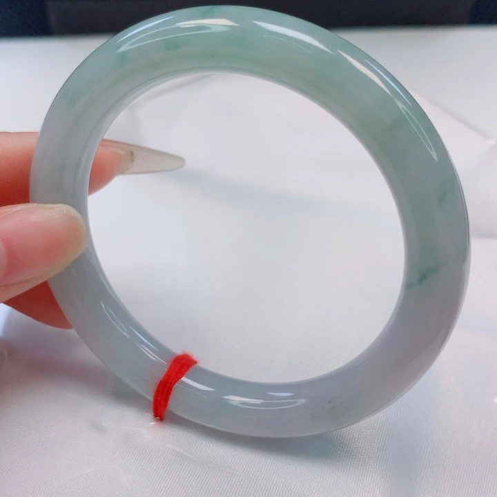 翡翠手镯(圆镯)未镶嵌