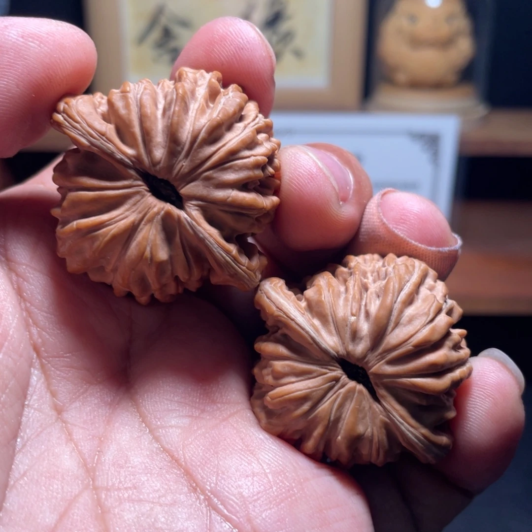 ****听把件文玩核桃汉高楼40尺