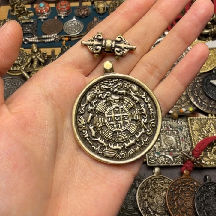 藏传文玩九宫如图