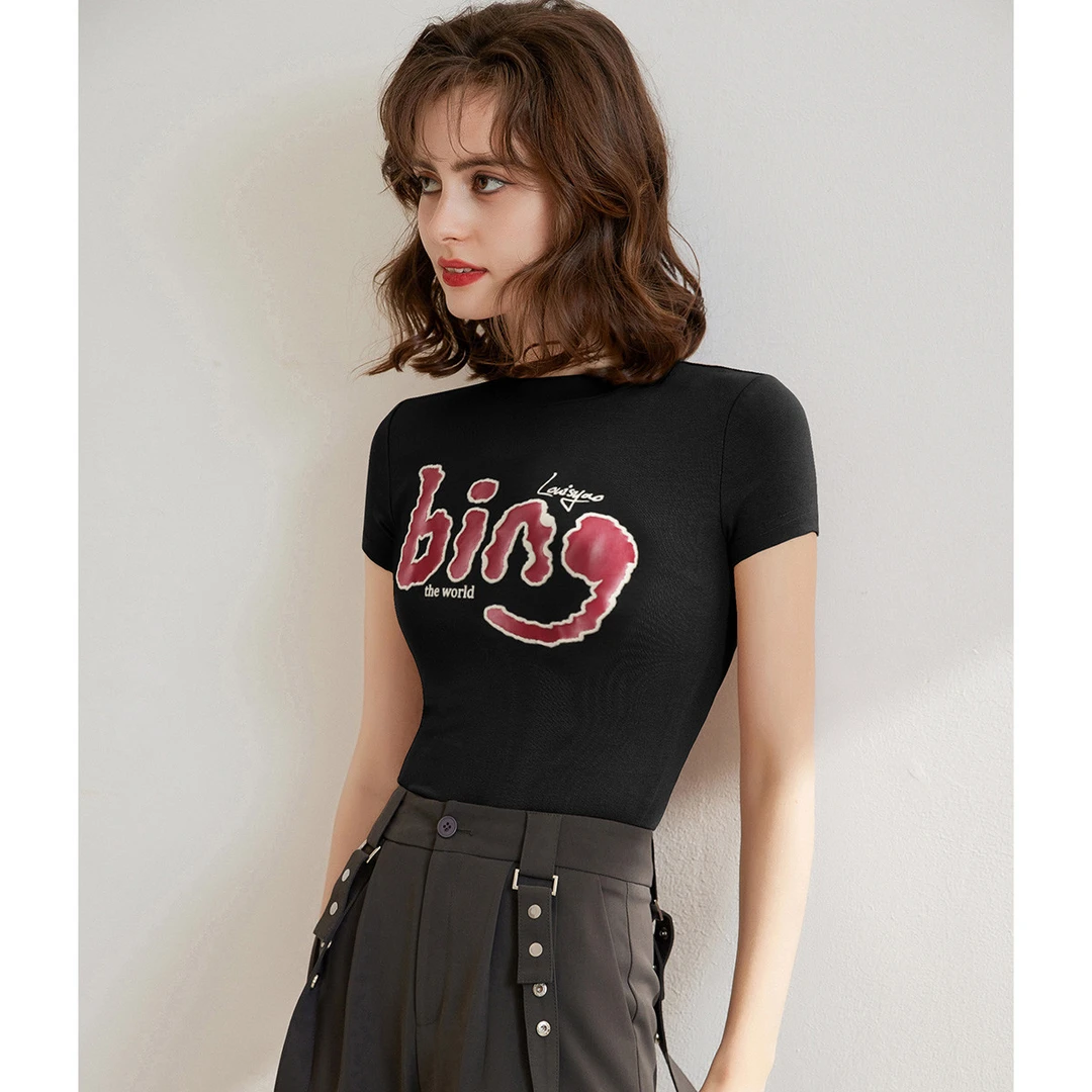 白鹿语夏季时尚简约套头修身版短袖立领趣味印花字母T恤女YU10228