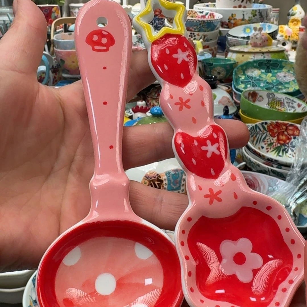 陶瓷草帽造型陶瓷饭勺2只，各一色