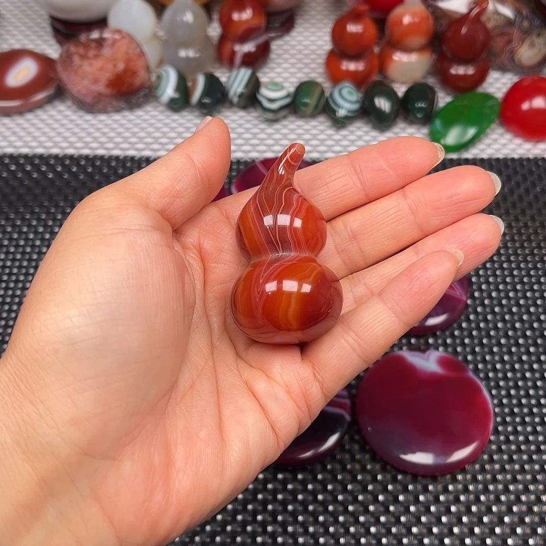 竹***设玛瑙/玉髓未镶嵌珠宝奇石
