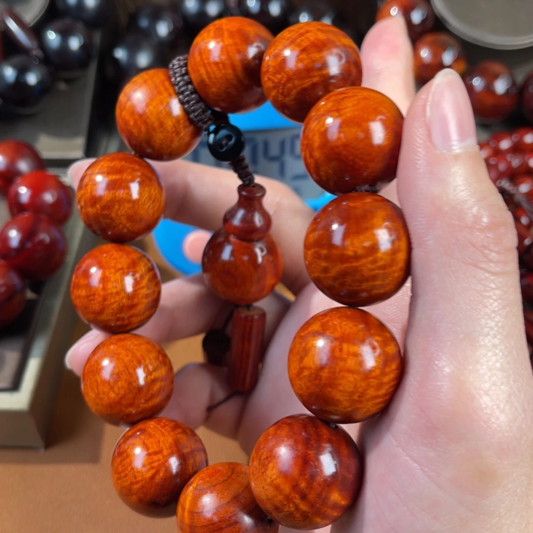 山***川檀香紫檀（小叶紫檀）