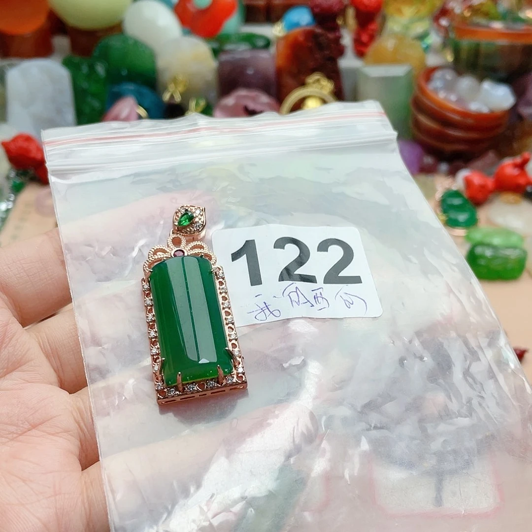 合金颈饰玛瑙/玉髓小*