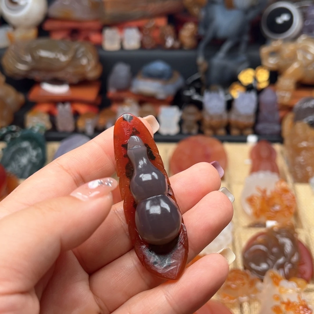 玛瑙/玉髓颈饰合金