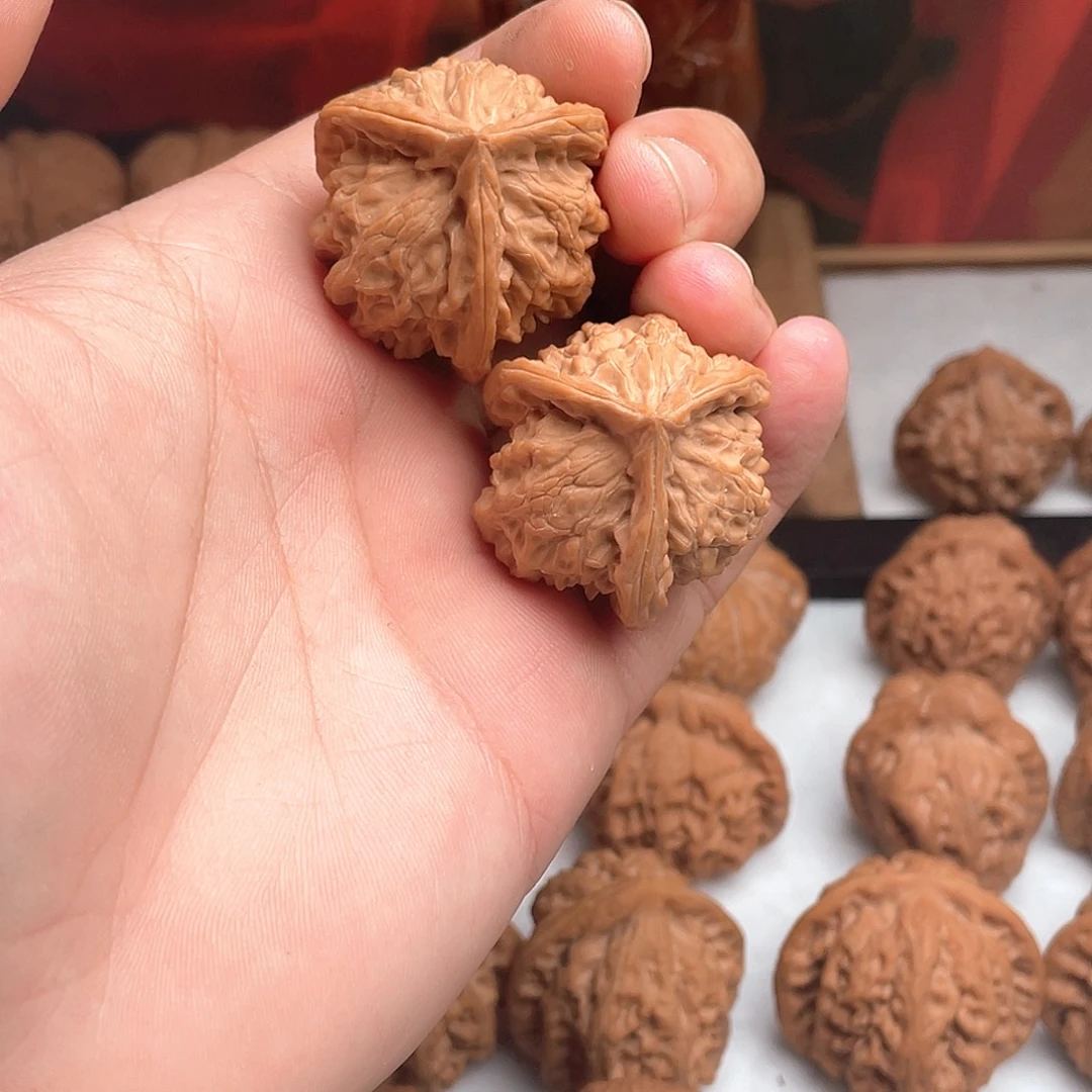 G***c吊坠文玩核桃盘山