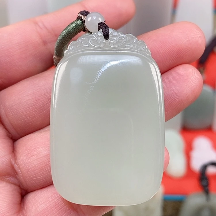 【闪购商品】颈饰未镶嵌和田玉
