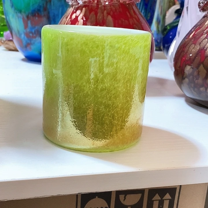 花瓶高9厘米口径10厘米