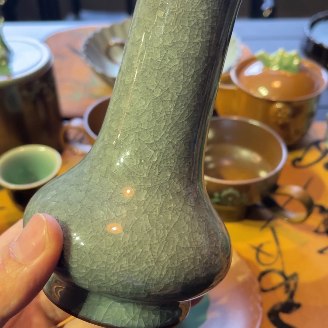 琉璃手工艺品龙泉青瓷瓶子