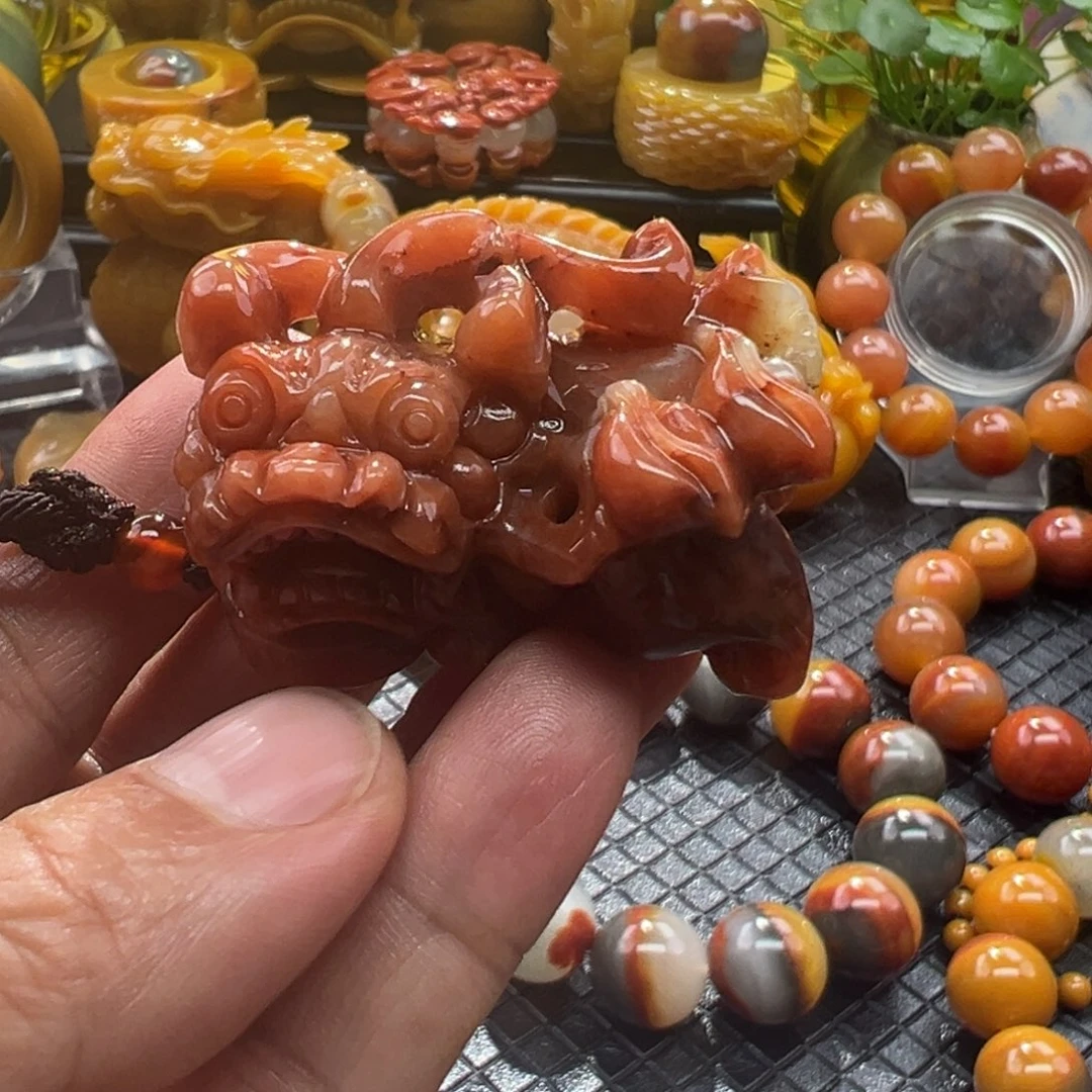 石英质玉未镶嵌颈饰