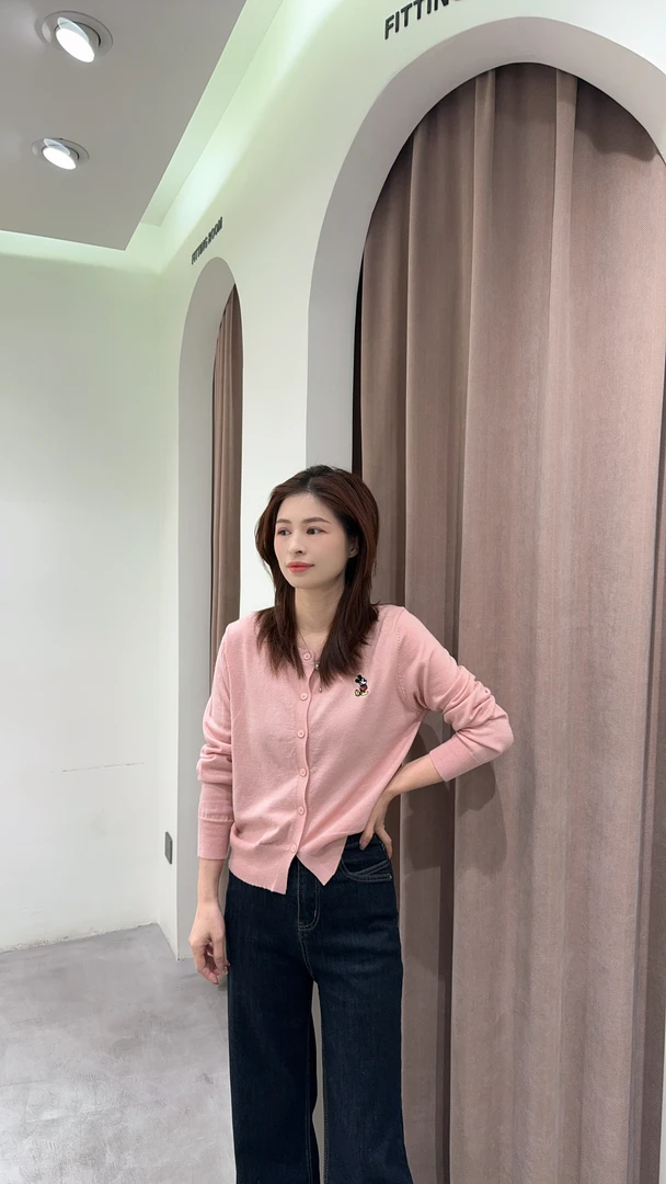 萱萱【米奇开衫】新款百搭显瘦圆领长袖针织上衣