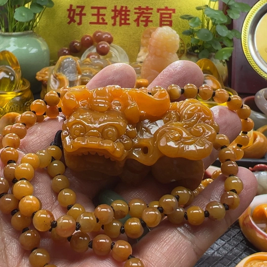 石英质玉未镶嵌颈饰