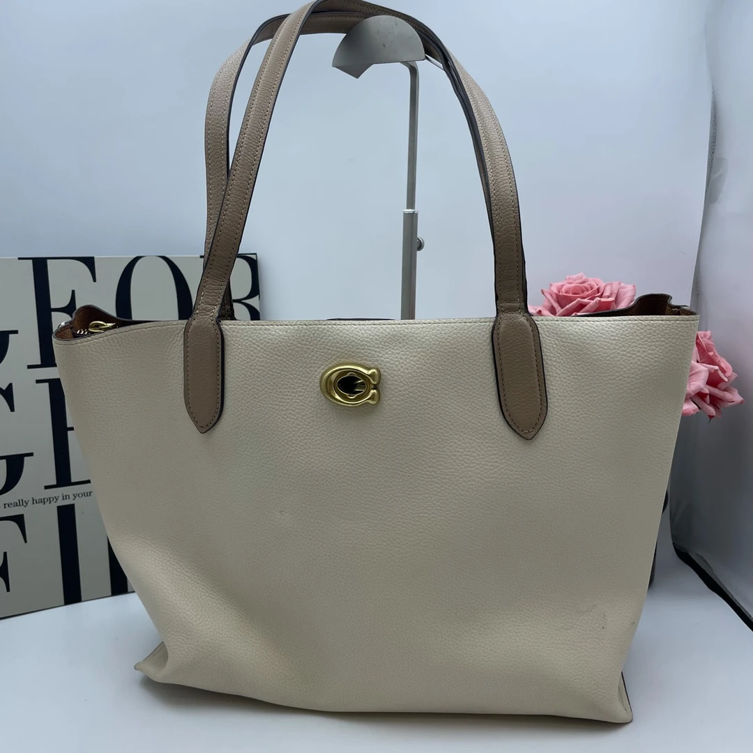 95新  95新 品牌 95新 COACH/蔻驰 17105 单肩包