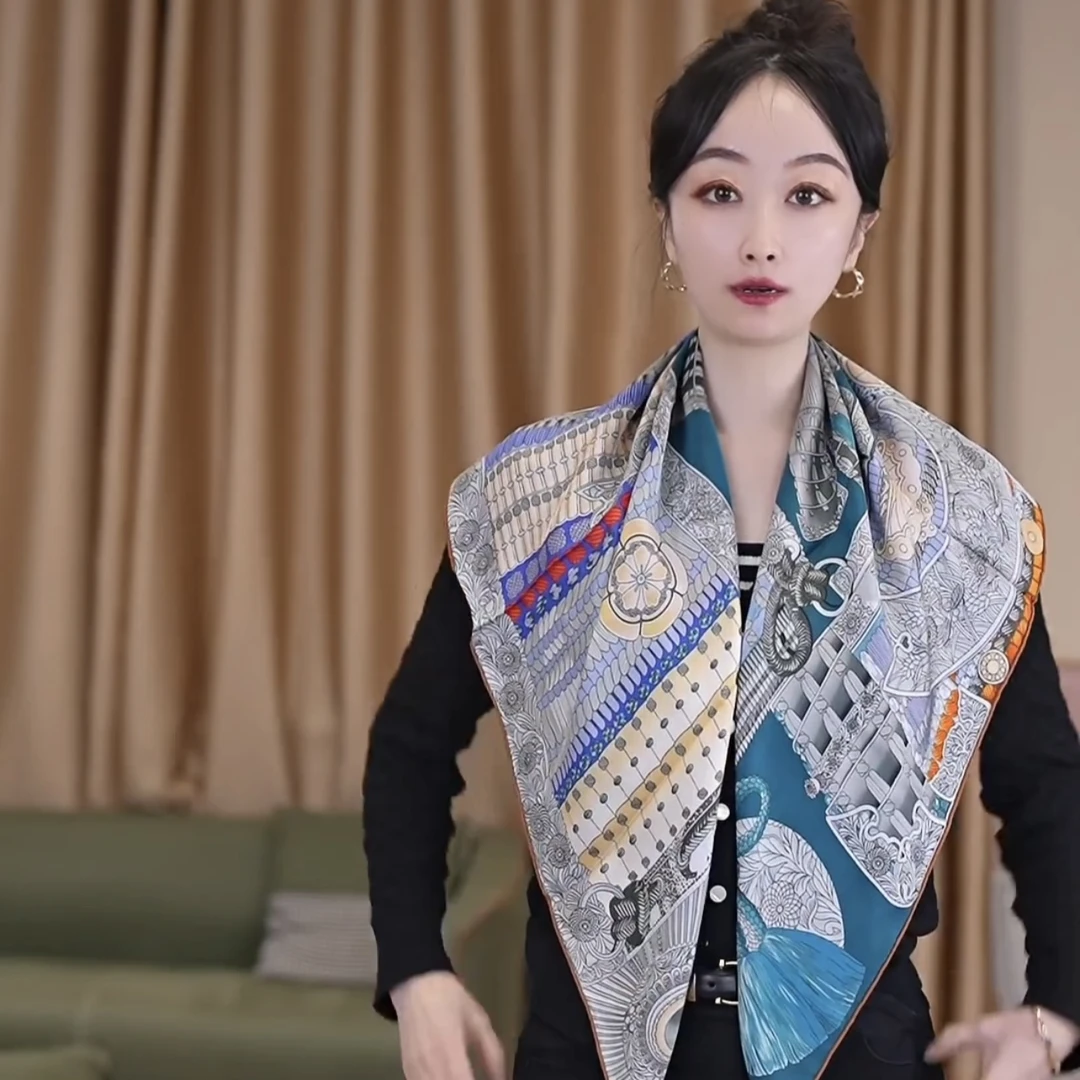 100纯桑蚕丝斜纹绸85方巾真丝围巾女款时尚百搭丝巾气质武士盔甲