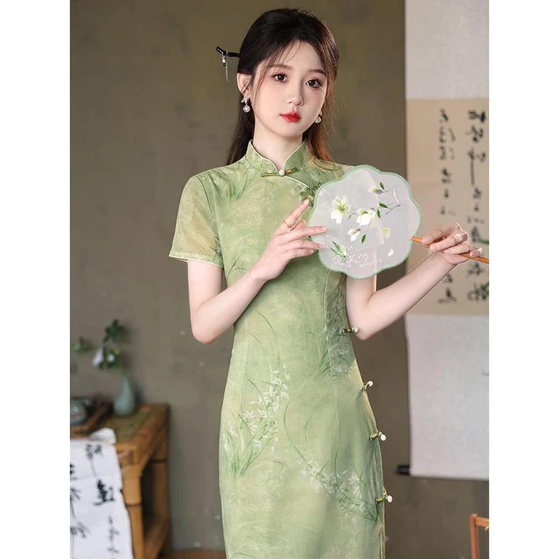 绿色旗袍新中式改良年轻款2025新款复古民国风小个子日常可穿夏季