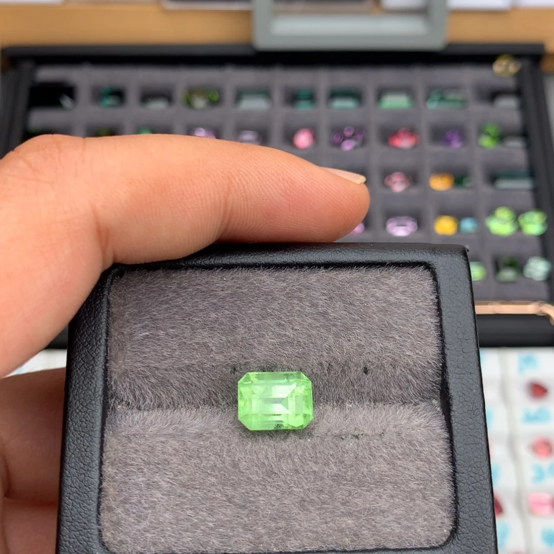 珠宝奇石橄榄石未镶嵌