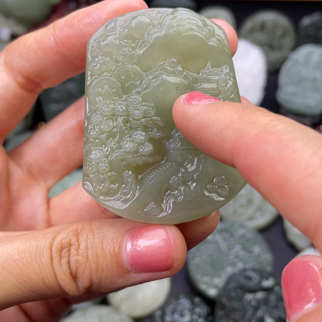 和田玉颈饰未镶嵌