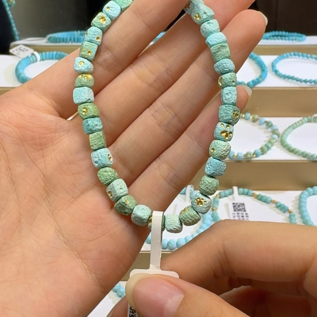 未镶嵌绿松石珠宝奇石