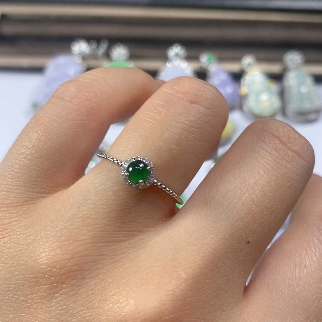 翡翠颈饰银S925镶嵌非**可天然翡翠