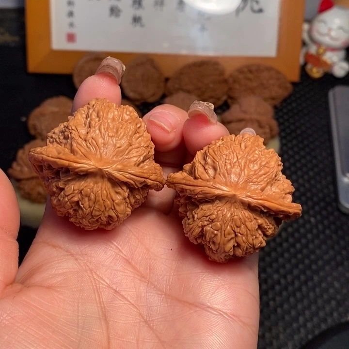 文玩核桃把件薪*逸44龙洞峪