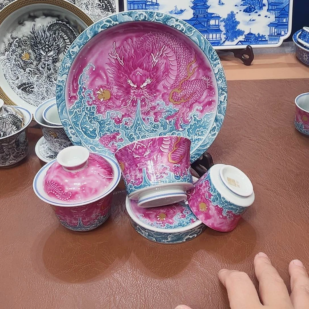 摆件景德镇陶瓷研究所工作的