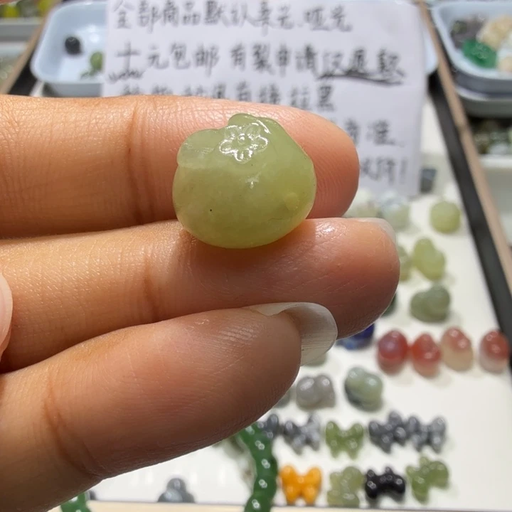 和田玉未镶嵌珠宝奇石