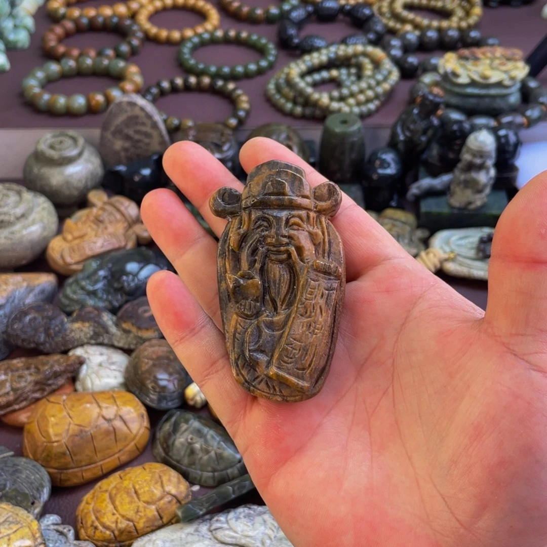 【闪购商品】未镶嵌岫岩河磨玉（透闪石质玉）挂件