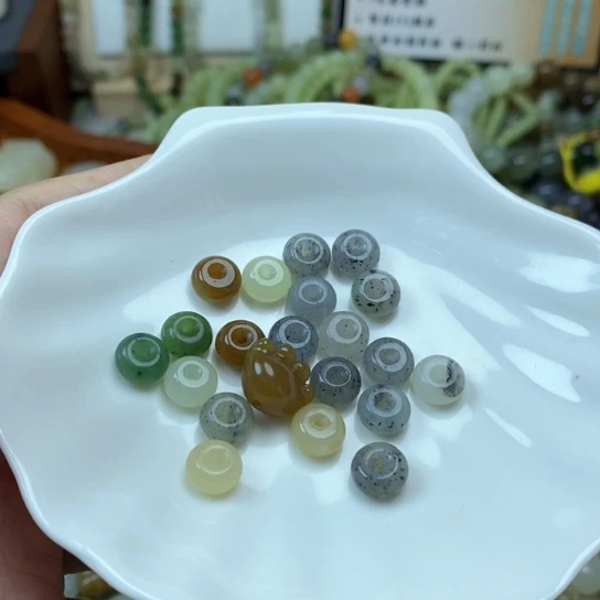 和田玉未镶嵌配件焱