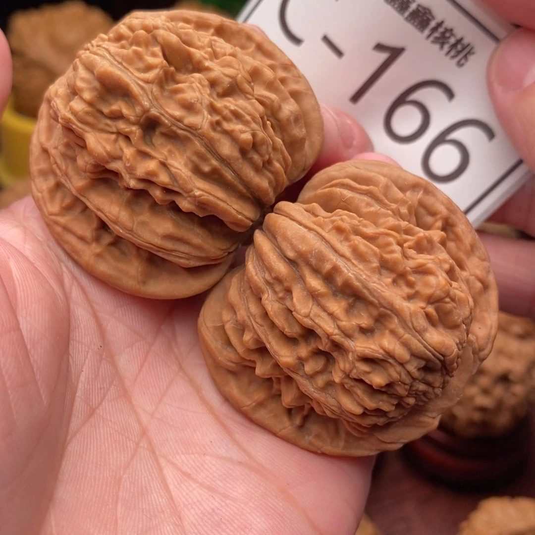 文玩核桃把件汉高楼42