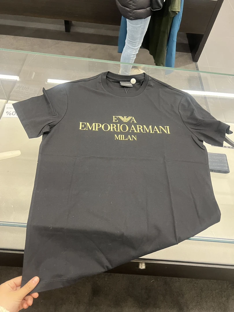 全新未使用 EMPORIO ARMANI/乔治·阿玛尼 米兰系列烫金短袖不退换