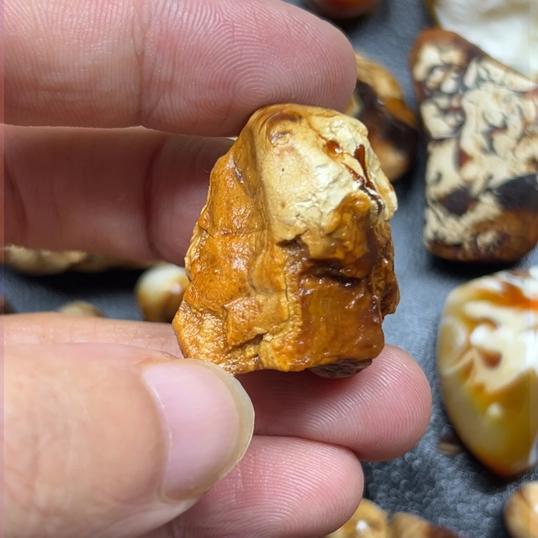 定制琥珀未镶嵌7**本琥珀蜜蜡原石定制