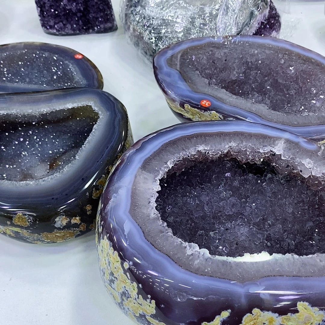 陈****大型摆件（非配饰）水晶未镶嵌