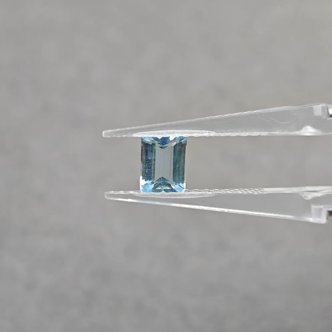 S 海蓝宝-0.77ct（01056615）0610