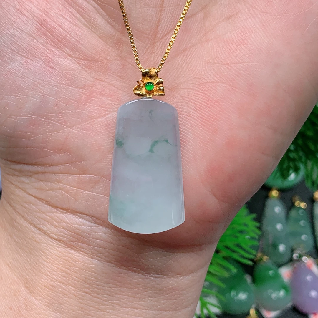 缅甸天然翡翠A货 冰润飘花无事柱43/715(尺寸26.8x15.6x4.7)