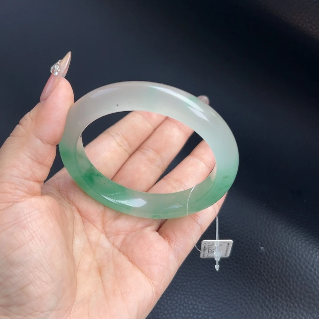 石英质玉未镶嵌手镯58.6