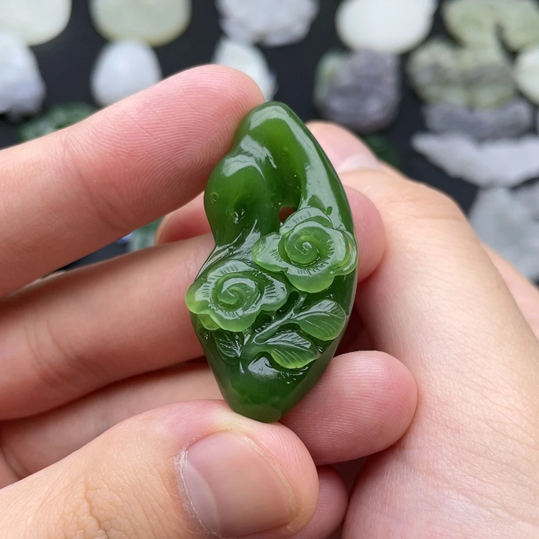 【闪购商品】颈饰未镶嵌和田玉