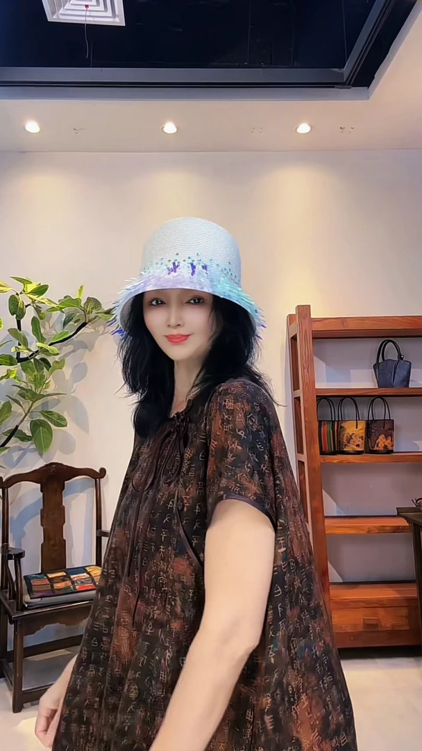 甲骨文提花肌理红云纱斜襟袍子小众设计非遗新穿巨丝滑指尖的享受