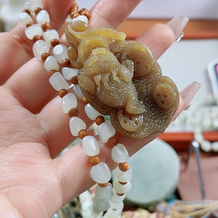 和田玉未镶嵌挂件