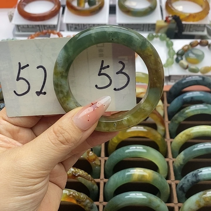 蛇纹石玉手镯合金