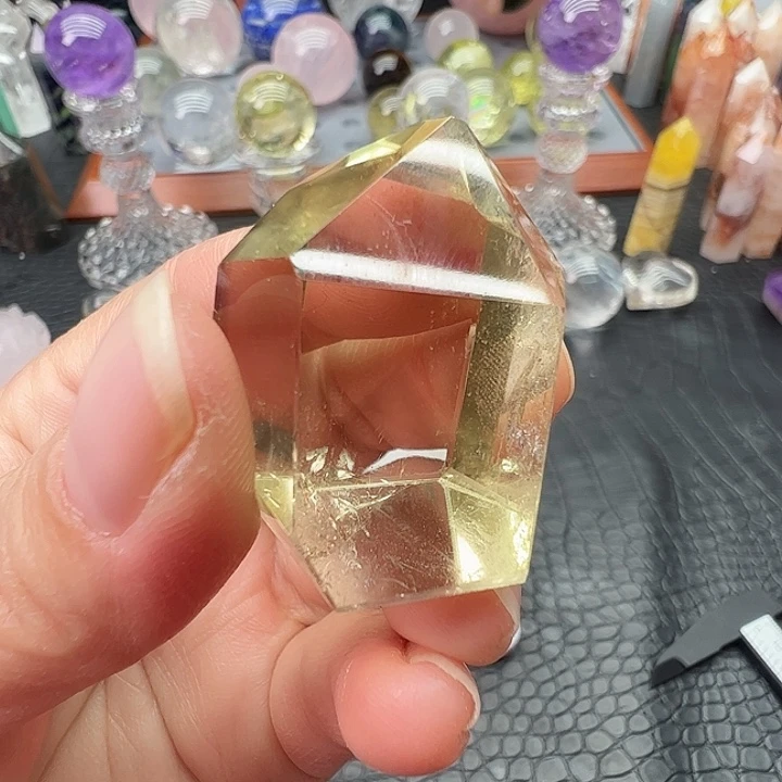 水晶未镶嵌珠宝半成品202