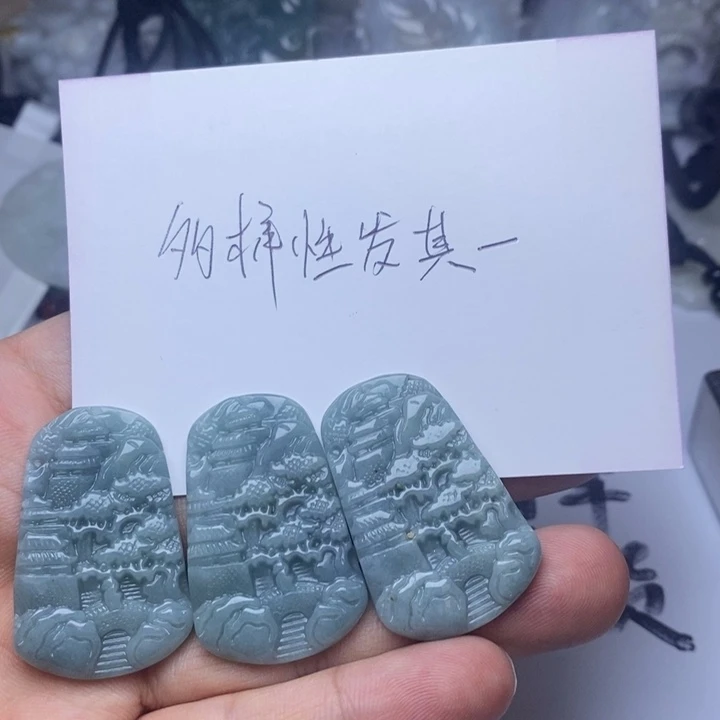 翡翠未镶嵌颈饰翡翠