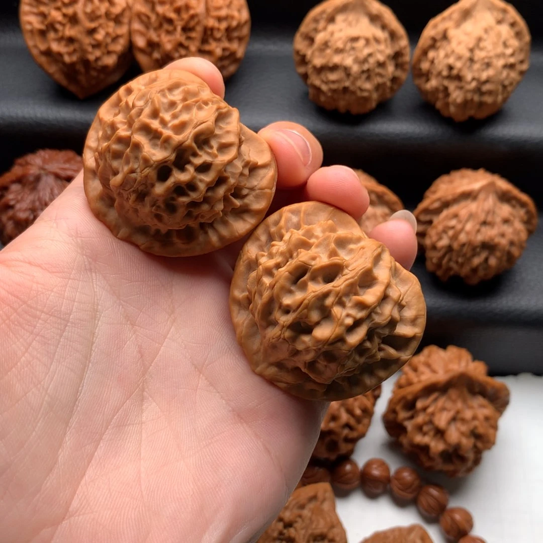 :****文玩核桃把件公子帽