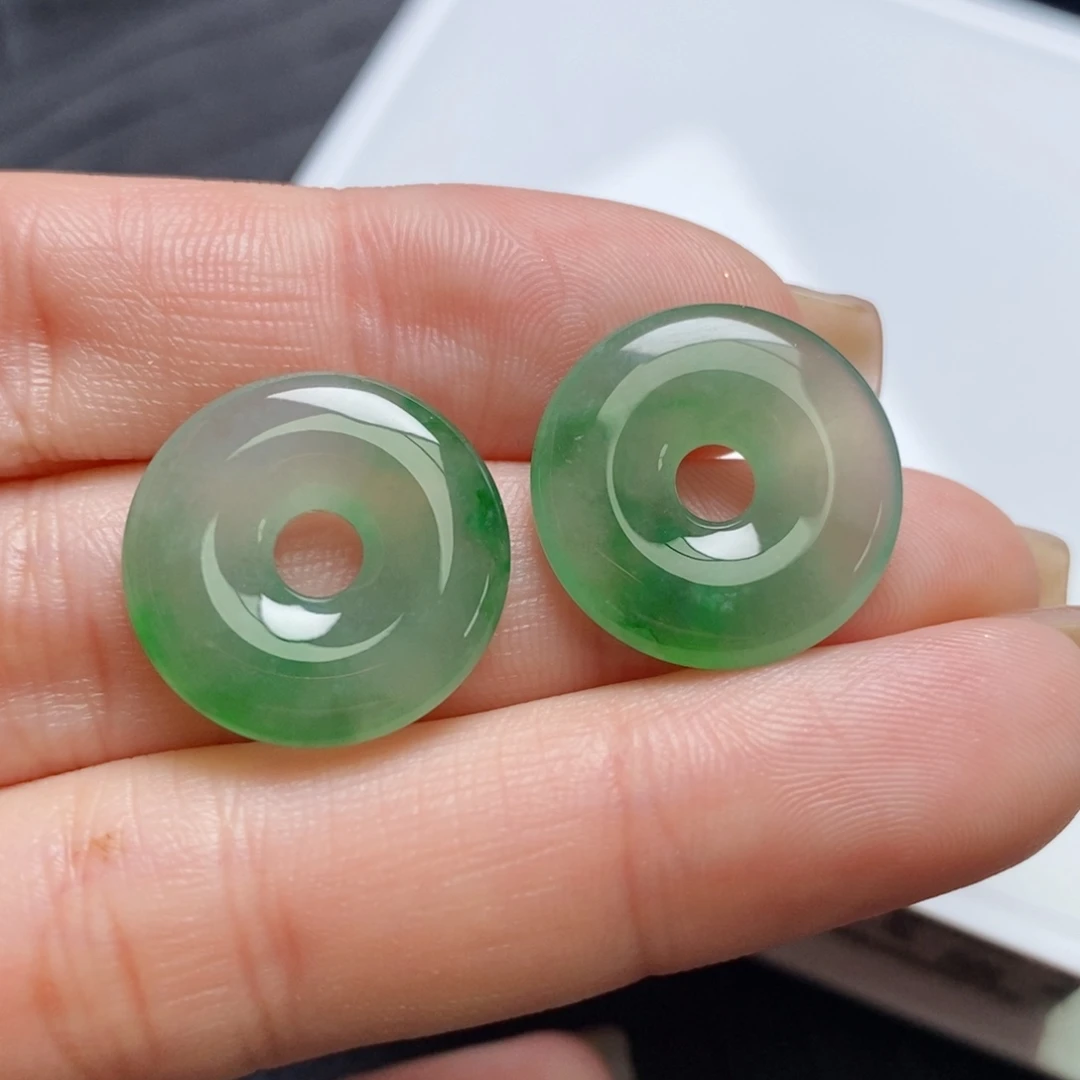 翡翠未镶嵌耳饰甜甜圈